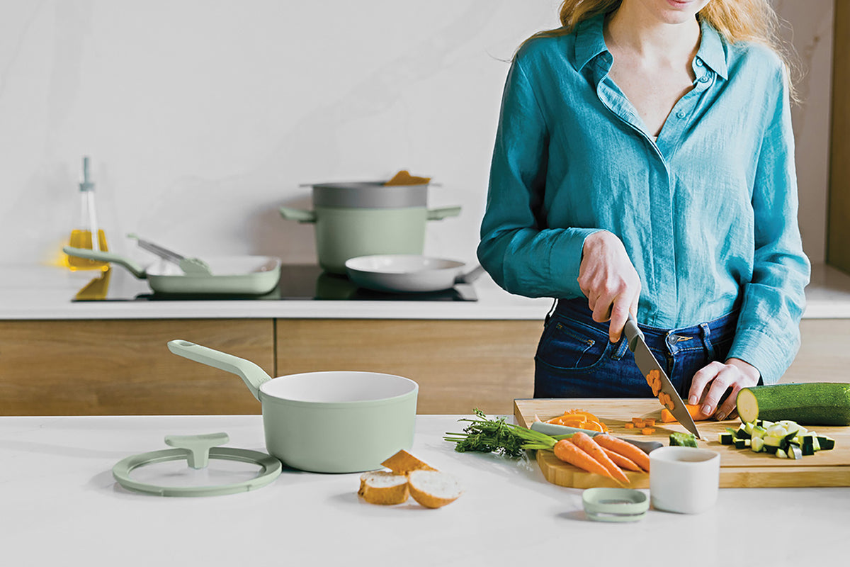 Balance tarttumaton kannellinen kastikekattila 18 cm, Sage – 2