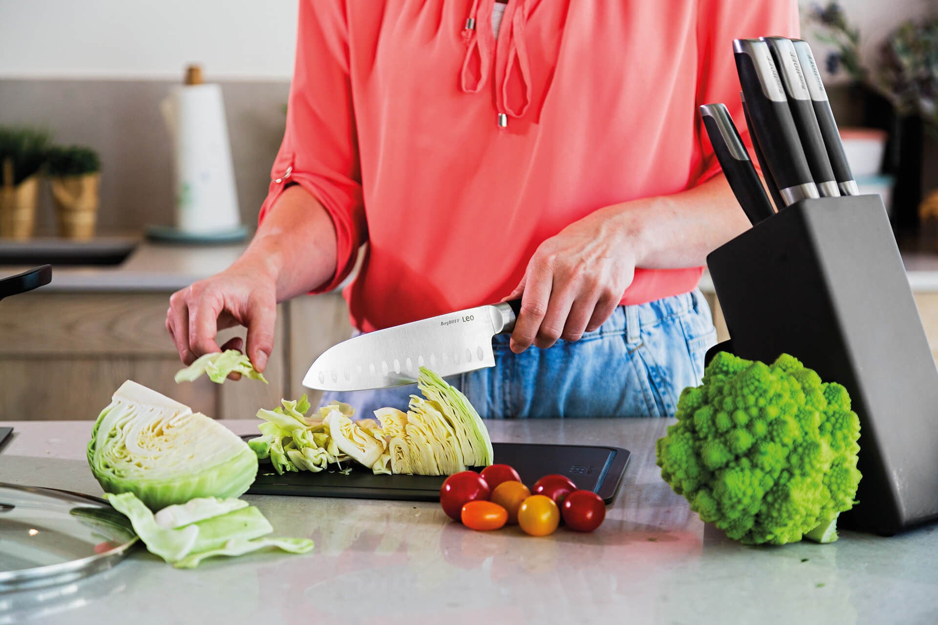 BergHOFF Santoku Knife 17.5cm - Graphite Series Japanese-Style Stainless Steel with Secure Grip