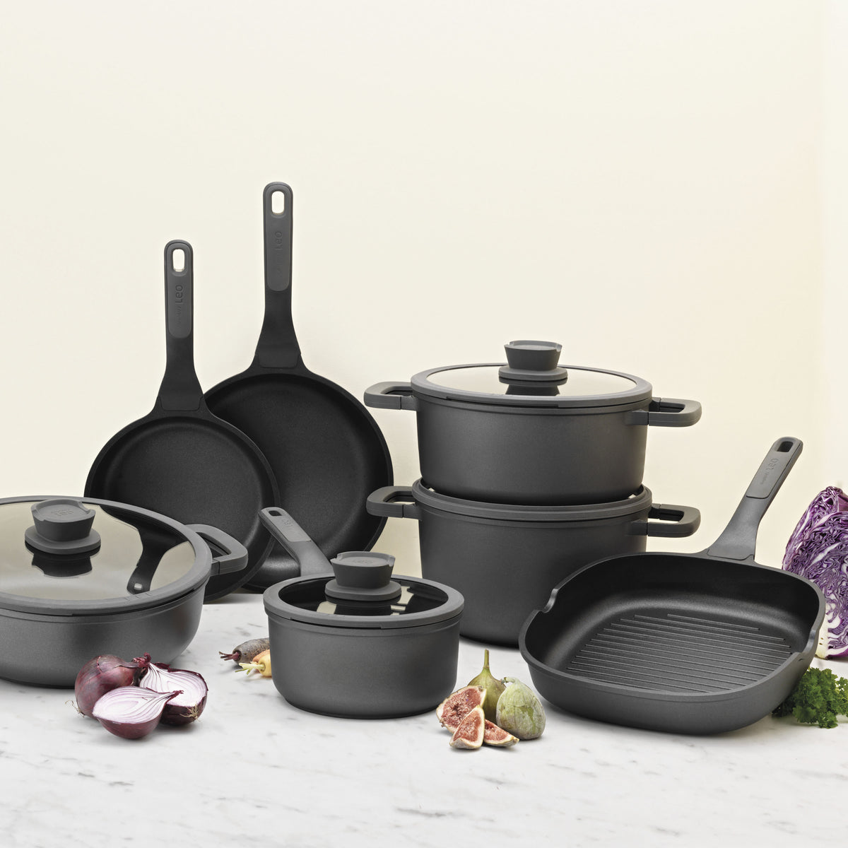 Stone+ tarttumaton kannellinen kastikekattila 18 cm – 6